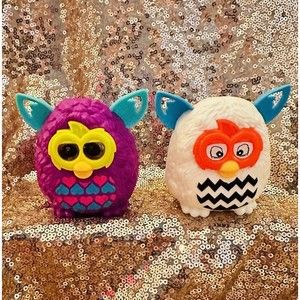 McDonald’s Plastic toys lot of 2 2013 FURBY toys